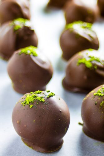 Matcha Chocolate Ball